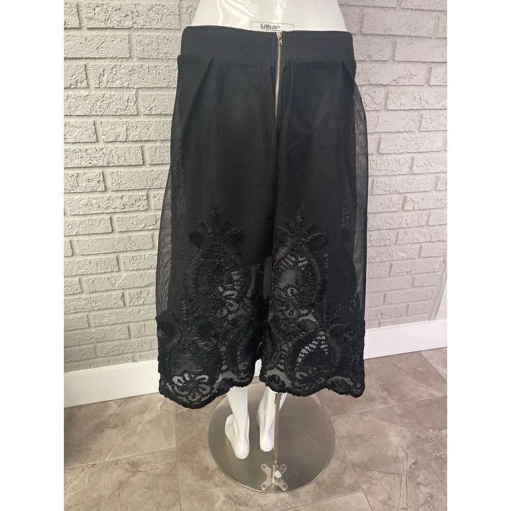 Banjul Black Embroidered Scalloped Hem Midi Skirt Size L